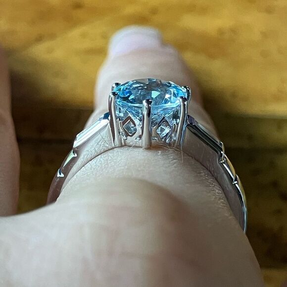 Glacier Sky Blue Topaz Sterling Silver Ring Size 8.75 - Picture 2 of 10